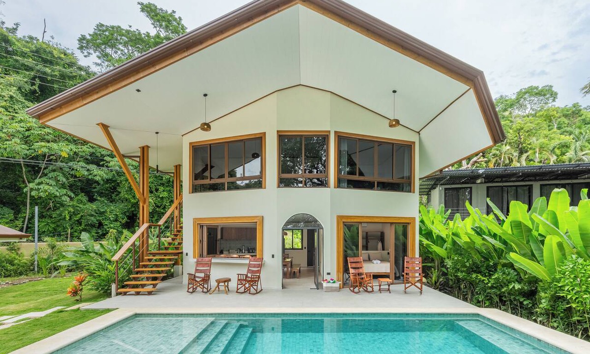 Cobano House | Relaxing Beachfront vacation in Costa Rica with a pool, overlooking the ocean!