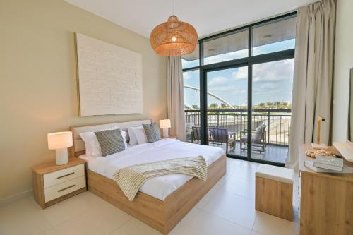 Al Raha Beach Apartment | Rooftop Pool - Designer's Choice - Full Canal View