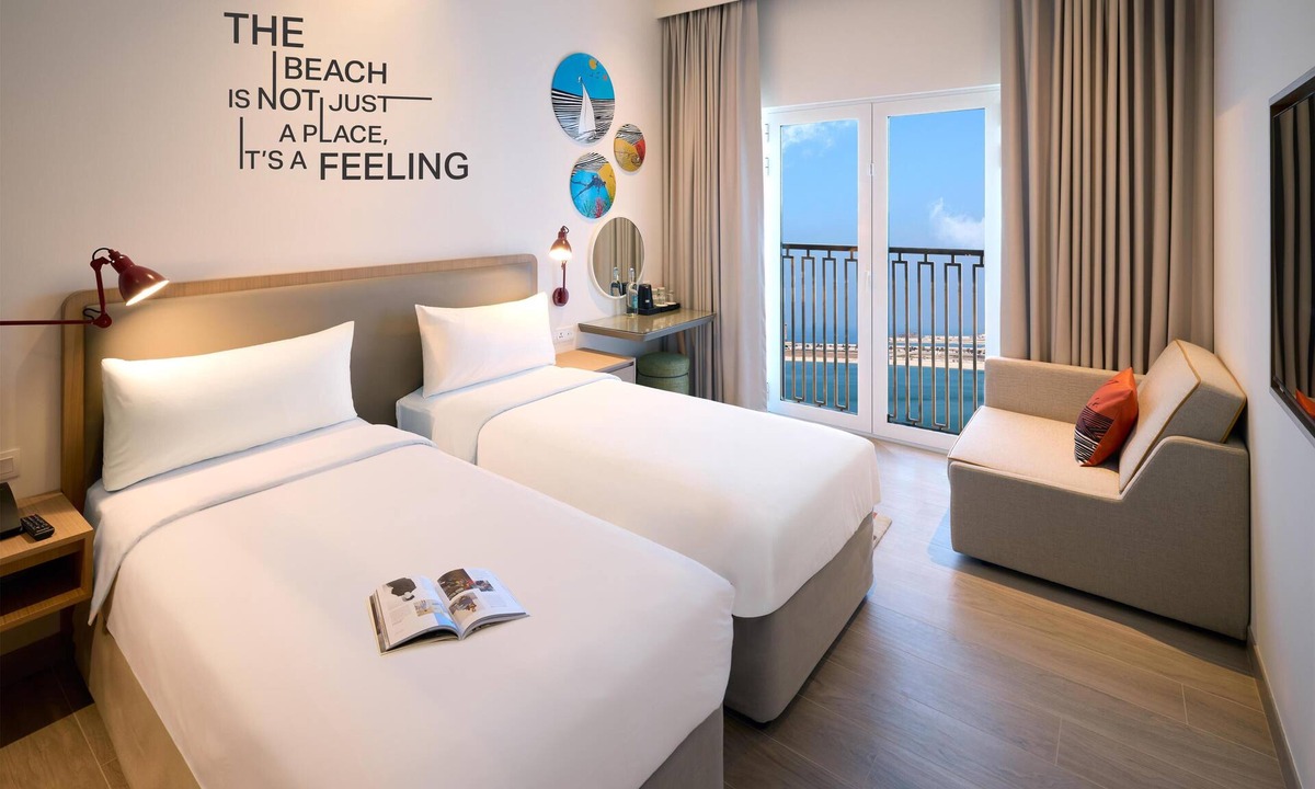 Ras Al Khaimah Hotel | Rove Al Marjan Island