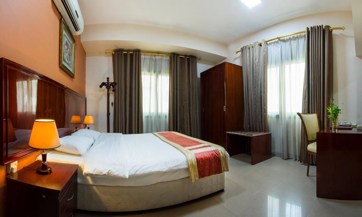 Al Khuwair Hotel | Safeer Plaza Hotel