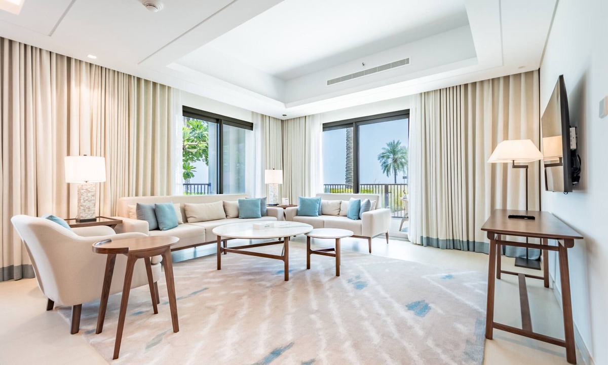 Sharm Apartment | Seafront 4BR Apartment with Assistant Room in The Address Fujairah Residences Block B, Fujairah
