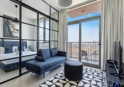 Dubai Apartment | Serene 1BR Getaway In Collective