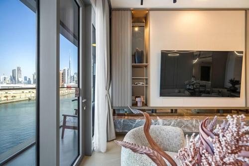 Al Safa Apartment | Serene Waterfront Gem UPSCALE