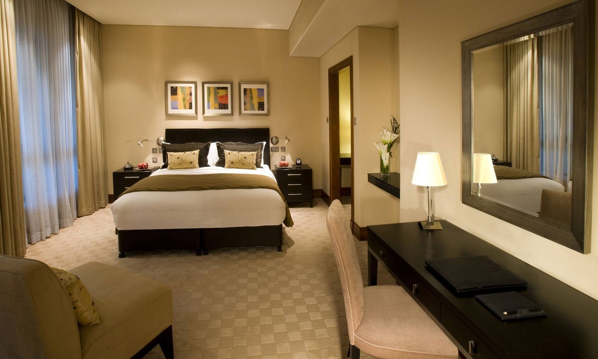 Al Maqta Hotel | Shangri-La Hotel Apartments Qaryat Al Beri