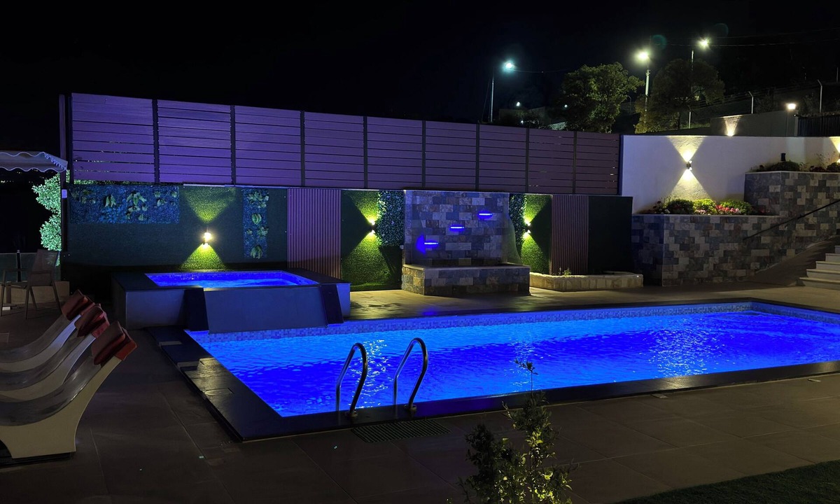 Zayy Ski Chalet | Strobia Luxury Chalet 3 Bedrooms 5 Bathrooms with Pool & Jacuzzi & Sunset Views
