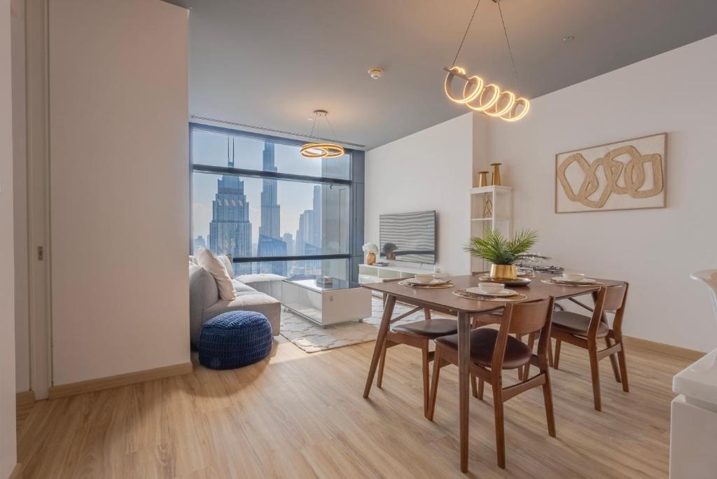 DIFC Apartment | Stunning Burj Khalifa & Downtown Views - Elegant 1BR in The Iconic Index Tower