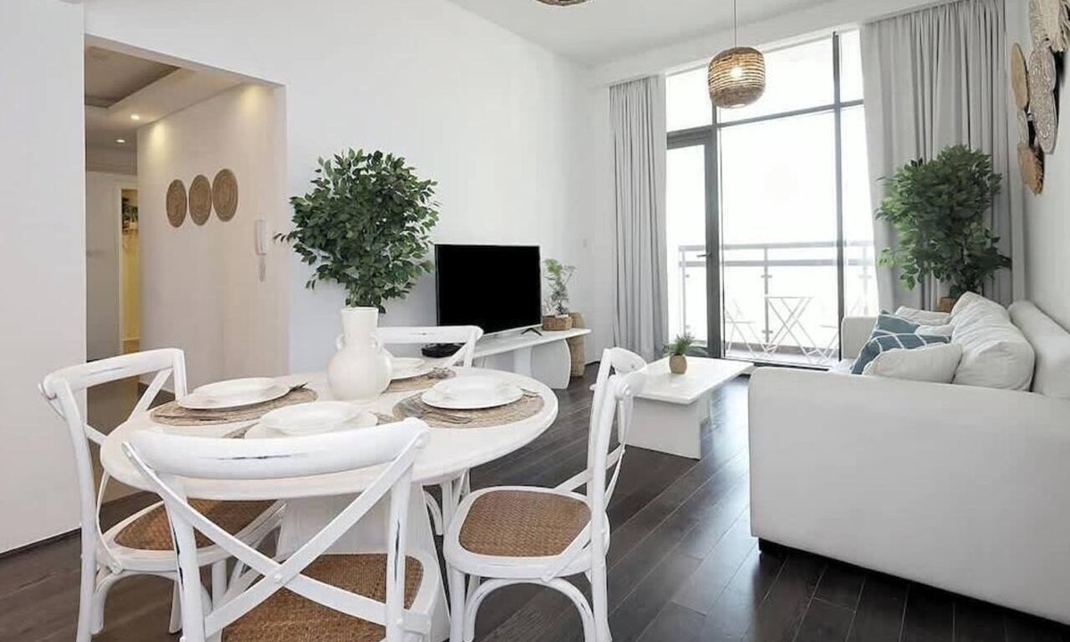 Al Sufouh 1 Apartment | Stylish Al Sufouh Apartment W Pool & Gym Access