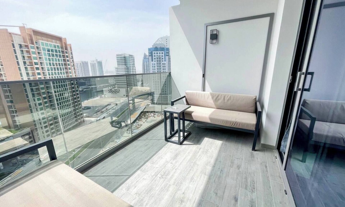 Downtown Dubai Apartment | Stylish Stay, Walk to Dubai Mall, Downtown