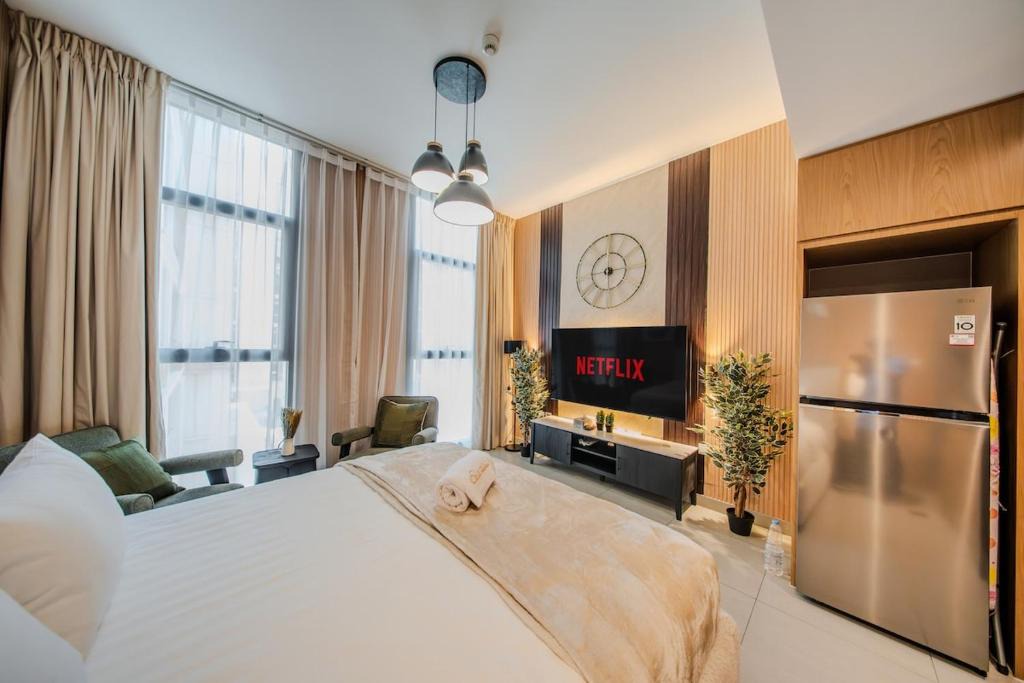 Sharjah Apartment | Sunset Serenity Studio for holidays-CB2-4-RA2-222