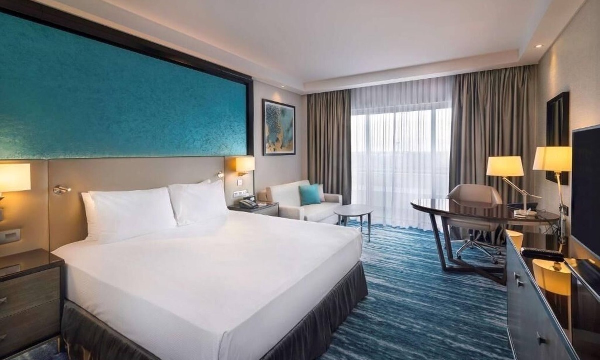 Al Ain Apartment | Superior Room Pool View Near Al Sarouj Roundabout