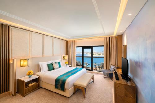 Palm Jumeirah Resort | Taj Exotica Resort & Spa, The Palm, Dubai