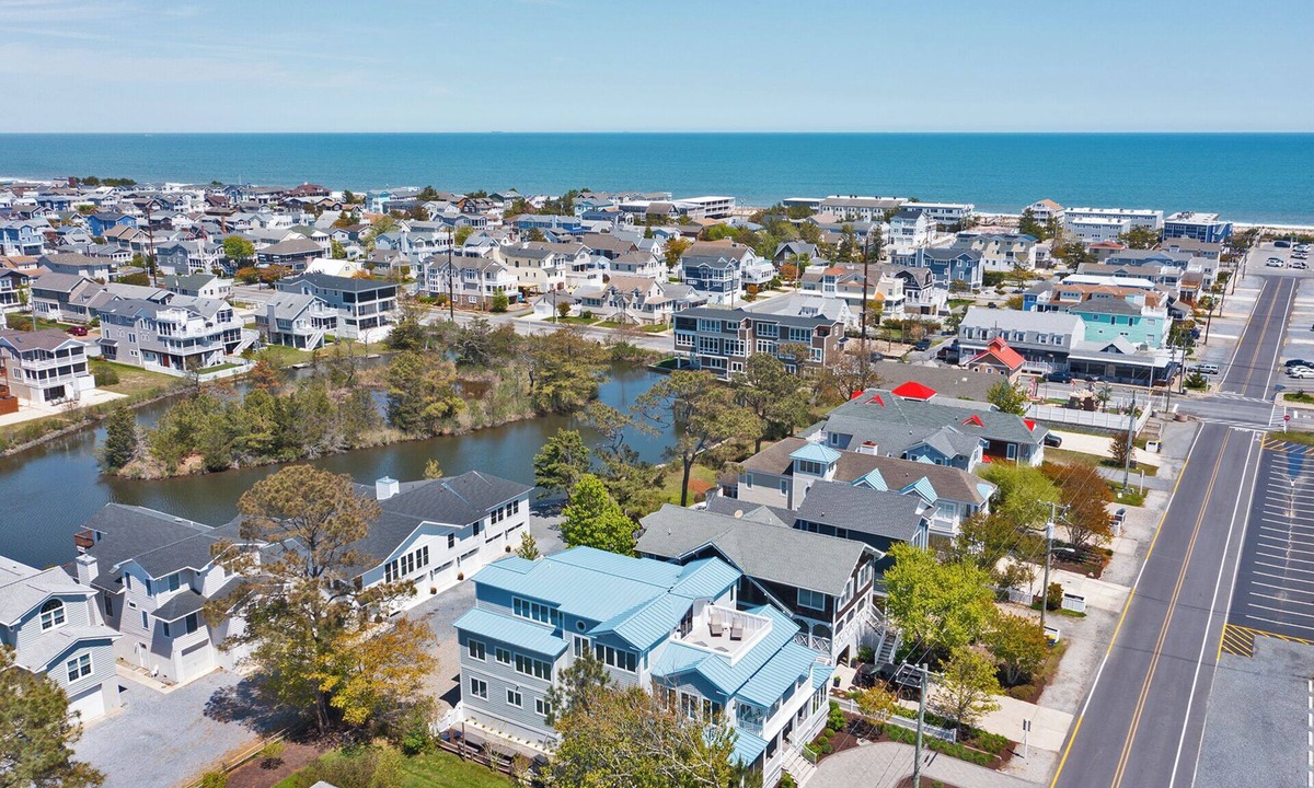 Bethany Beach House | The Crown Jewel of Bethany Beach! Sleeps 23 | 9 bed, 12 bath, East of Rt 1 and close to all Bethany has to offer, Beach, Restaurants, Shops & Entertainment!