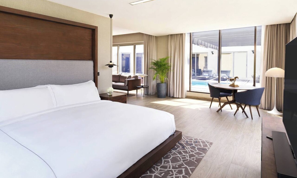 Abu Dhabi Hotel | The Ritz-Carlton Abu Dhabi, Grand Canal