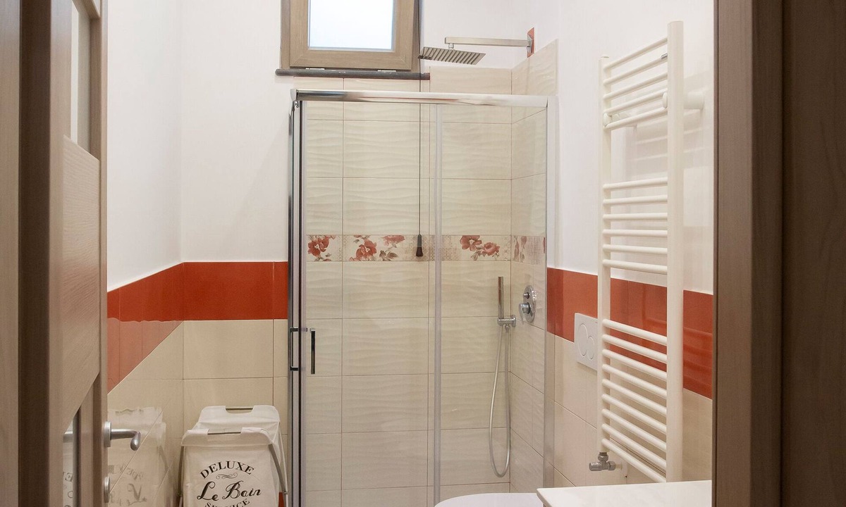 San Lazzaro House | The street of the stars house in the center with all the comforts
