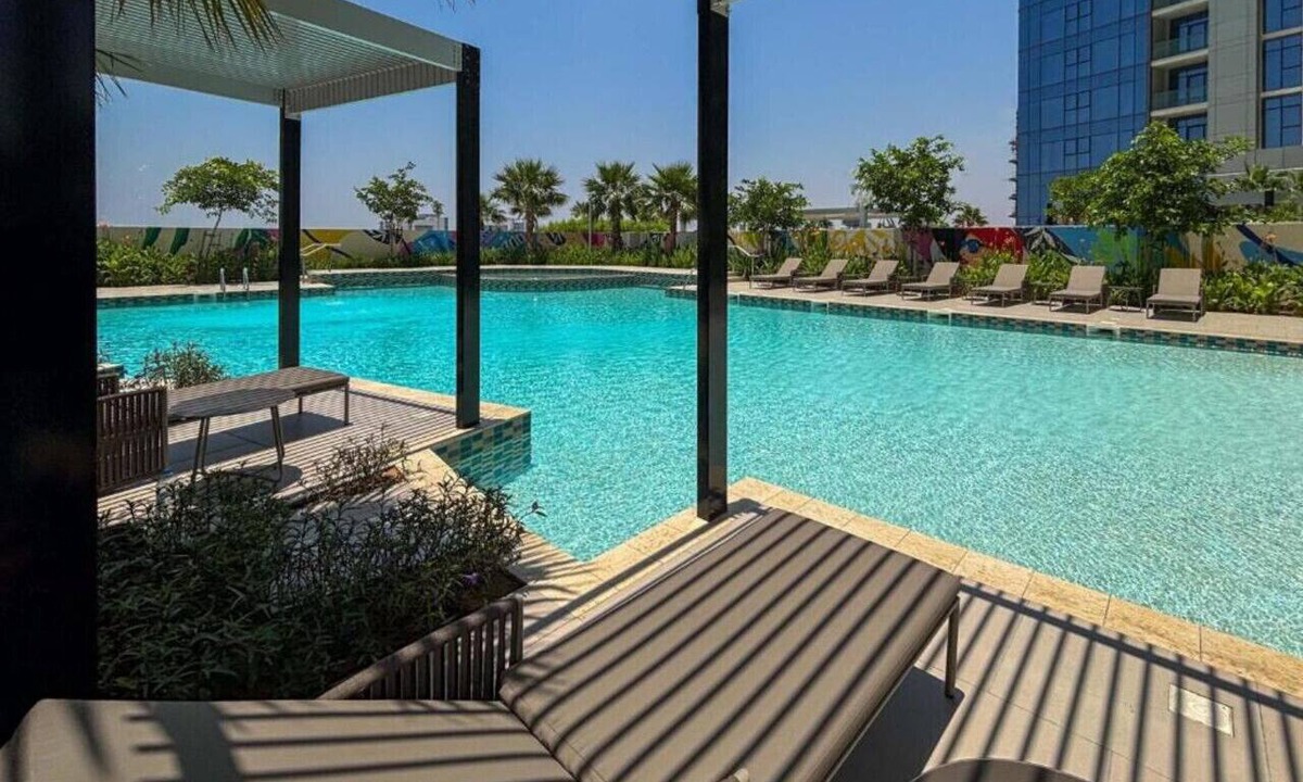 Sheikh Zayed Road Apartment | Vogue | Business Bay with See View | Metro Access