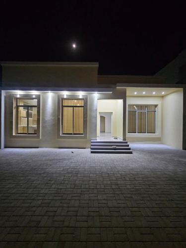Hatta Villa | White Mountain House