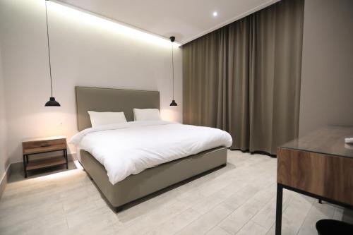 Sweimeh House | Zerø Føur DeadSea