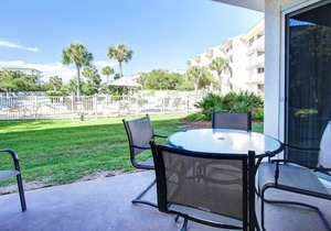 2 BR/2 BA-Pool Side-High Pointe Beach Resort -1st Floor - Beach Service INCLUDED in Seacrest Beach
