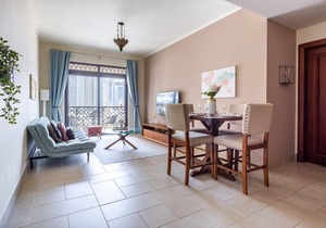 Amazing 1BR in Magical Old Town Dubai!