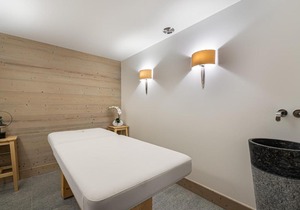Chalet de luxe avec piscine et spa à Courchevel - FR-1-568-6 in Courchevel