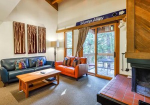Comfortable and Functional Gold Bend Condo in Truckee