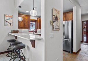 Magnificent multi level 3 bedroom + den townhouse, close to Morrisey lift in Sun Peaks