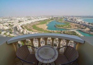 Relaxing, Swimming and Golfing in Al Hamra Village