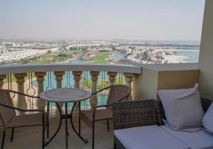 Relaxing, Swimming and Golfing in Al Hamra Village