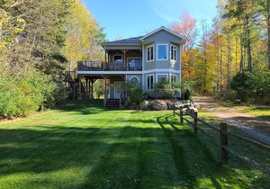 Whiteface Mountain/Wilmington New York~Hot Tub, Gas Fireplace, Mountain Views! in Wilmington