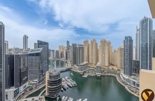 Dubai Marina Apartment | Address Marina - One Bedroom Apartment located 26th Floor with Marina Mall and Sheikh Zaid View and access to all amenities - attached to Dubai Marina Mall