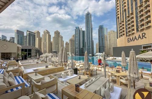 Dubai Marina Apartment | Address Marina - One Bedroom Apartment located 26th Floor with Marina Mall and Sheikh Zaid View and access to all amenities - attached to Dubai Marina Mall