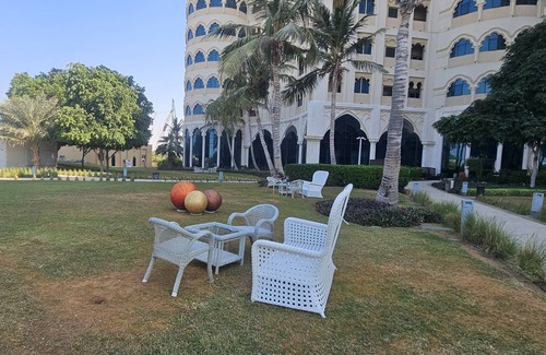 Al Hamra Village Apartment | Al Hamra Village 1Bedroom - Nexus Holiday Home
