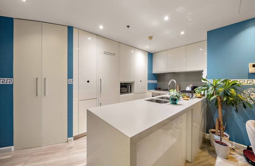 Jadaf Apartment | Cozy Waterfront Stay with Balcony, Kitchen & Smart TV