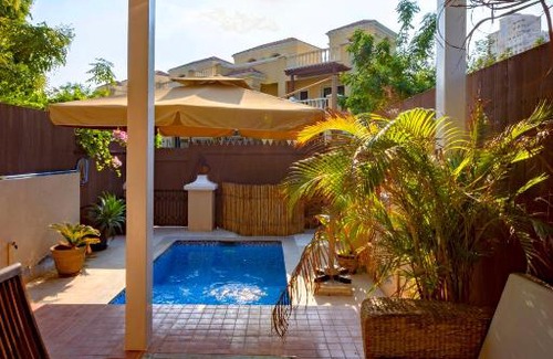 Al Hamra Village House | Dar 66 Plunge Pool Townhouses