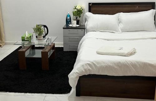 Mussafah Hostel | MBZ - Master Room