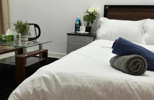 Mussafah Hostel | MBZ - New Fabulous Room in Unique Flat