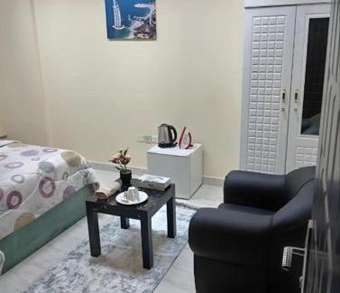 Mussafah Hostel | MBZ - New Fabulous Room in Unique Flat