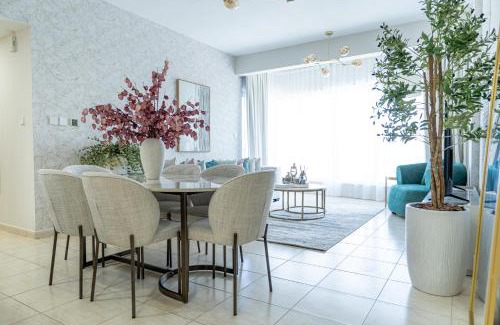 Dubai Apartment | Nasma Luxury Stays - Sky-High Serenity in Stylish 2BR Retreat