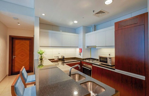 Business Bay Apartment | Royal Continental Suites