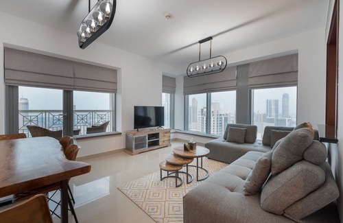 Downtown Dubai Apartment | Spectacular Burj Khalifa & Fountain View | 2 BR | 29 Boulevard