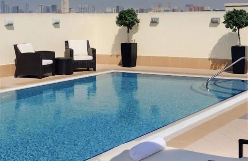 Deira Apartment | Standard Room Near Abu Bakar Metro Station