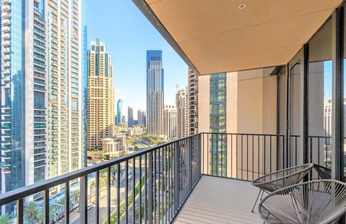 Downtown Dubai Apartment | Ultimate Luxury & Views Downtown Dubai
