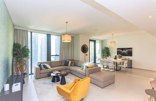 Downtown Dubai Apartment | Ultimate Luxury & Views Downtown Dubai