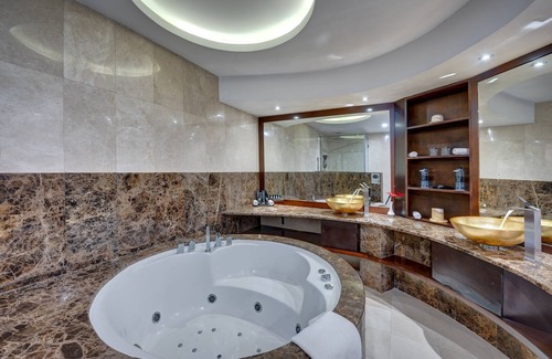 Dubai Production City Hotel | Vintage Grand Hotel