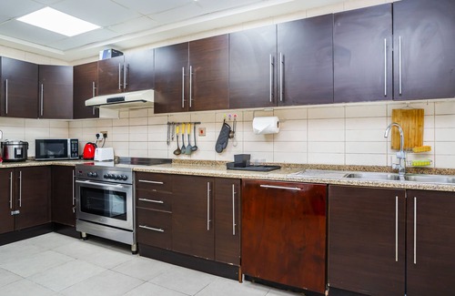 Jumeirah Lake Towers Apartment | ZAPBED House - AWP 1501