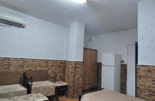 Jabal Al-Hussein Apartment | بيننا الصغير