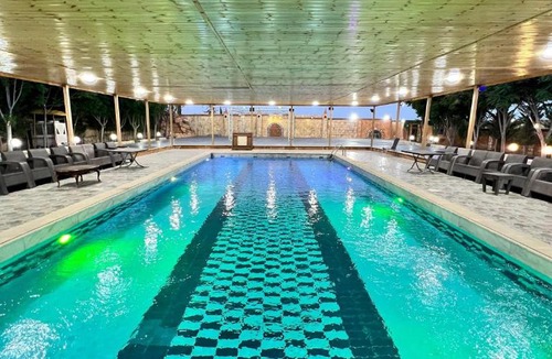 Al Hashimiyah Ski Chalet | شاليه و مزرعة ادم