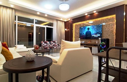 Ajman Apartment | شقة فخمة وواسعة تسع عائلة كبيرة