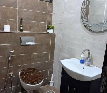 Jordan Apartment | شقه مفروشه على الطاقه الشمسيه فرش فاخر جدا ط4