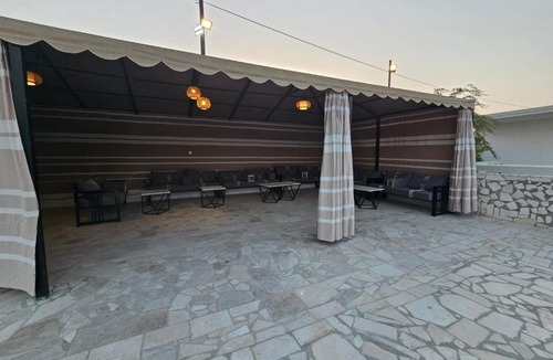 Falaj al Moalla Ski Chalet | مزرعه فلج فارم Falaj-farm